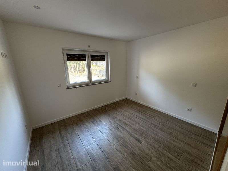 Disponivel Moradia T3 anual - Grande imagem: 5/8