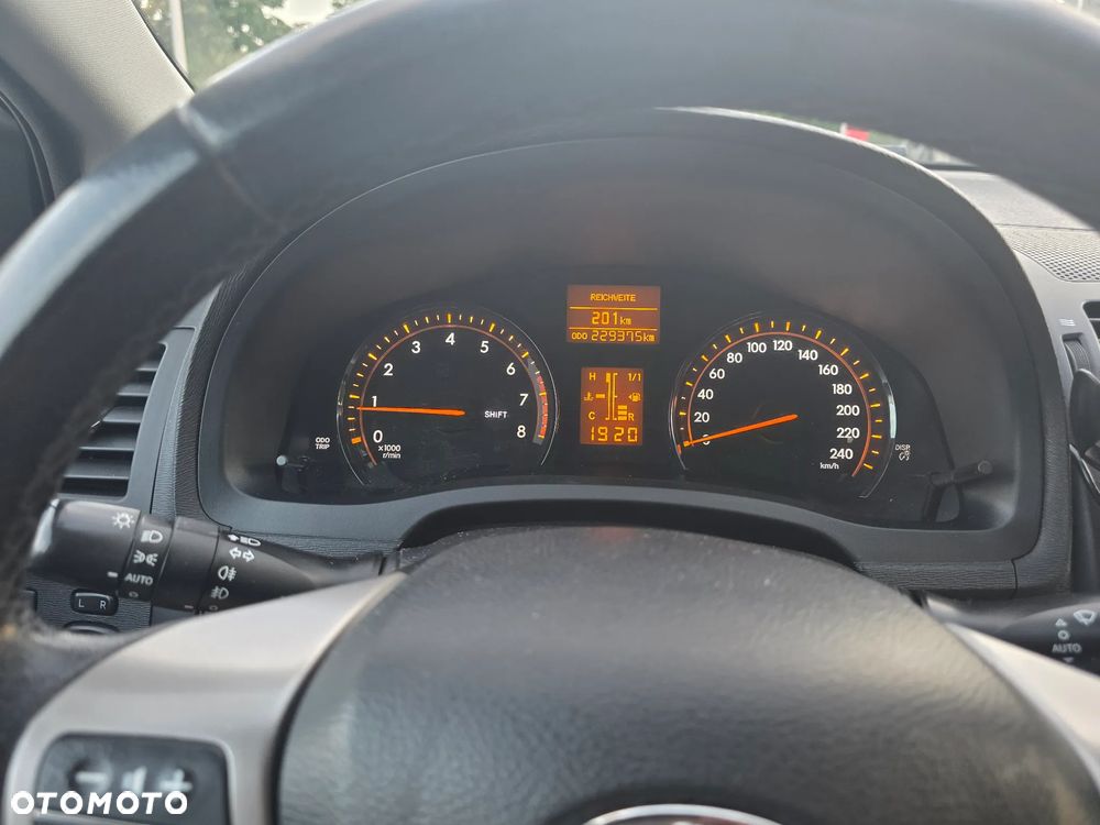 Toyota Avensis 1.8 Executive - 33