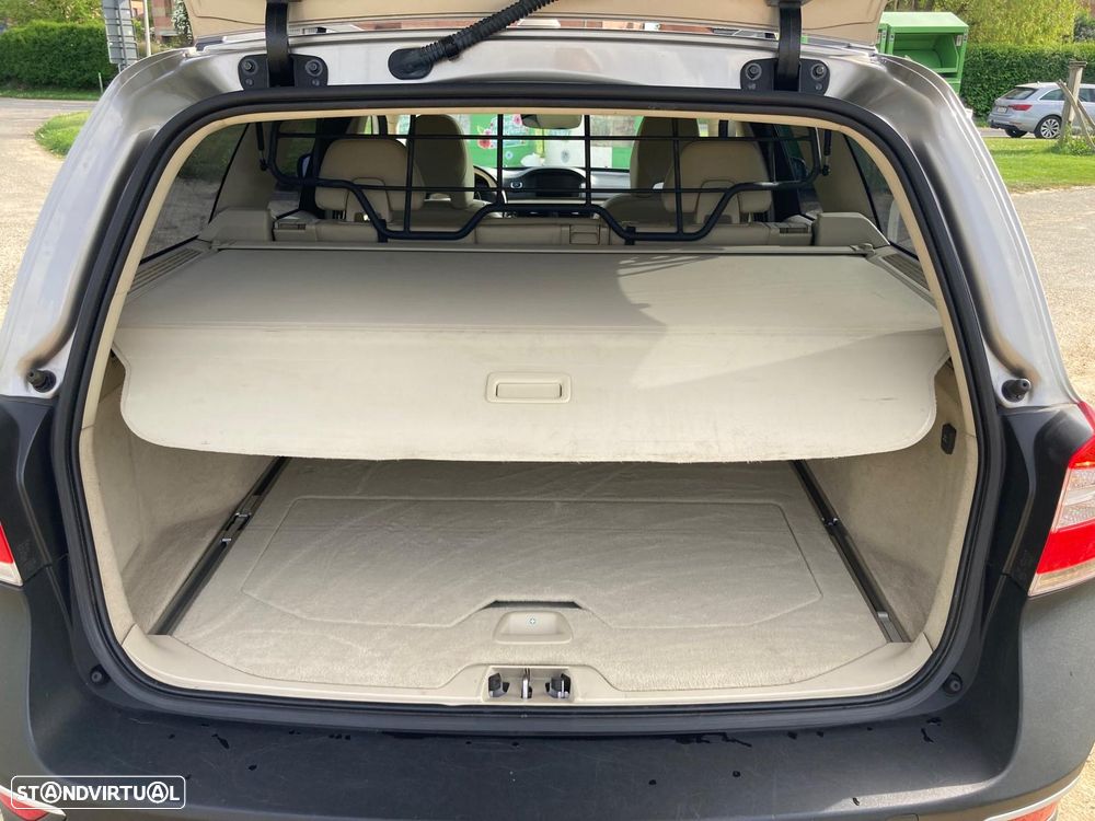 Volvo XC 70 D4 Geartronic Summum - 17