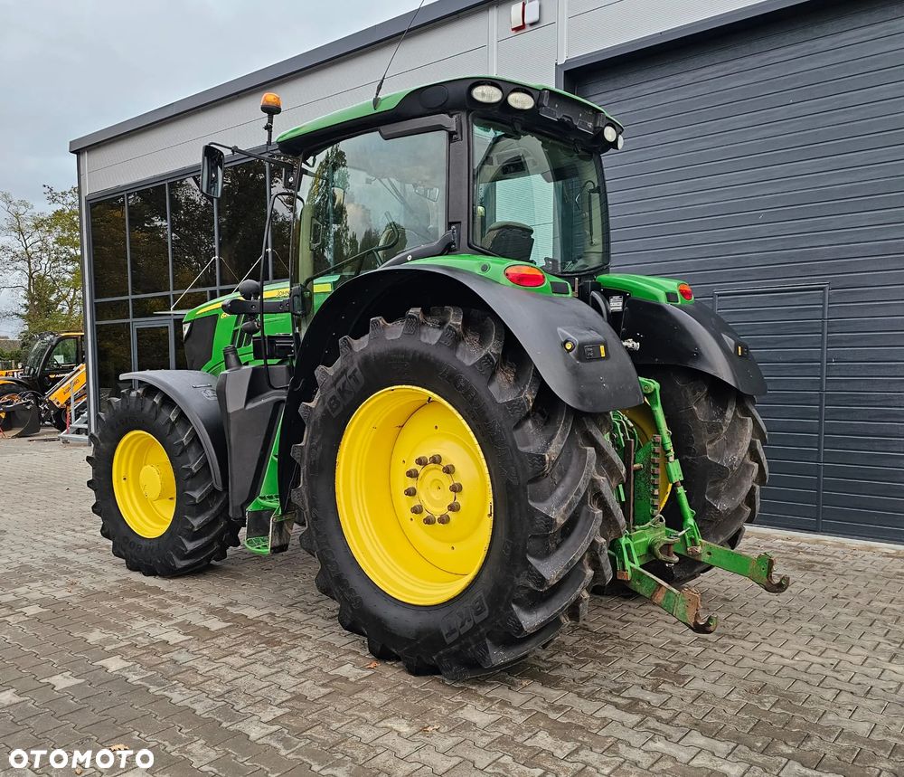 John Deere 6210R - 4