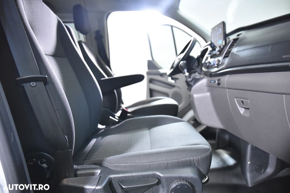 Ford Transit Custom - 11