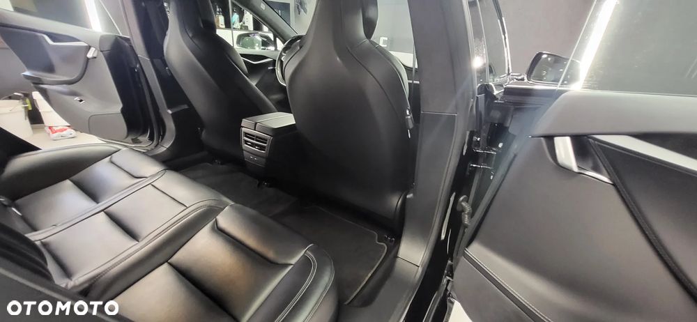 Tesla Model S Long Range Plus - 17
