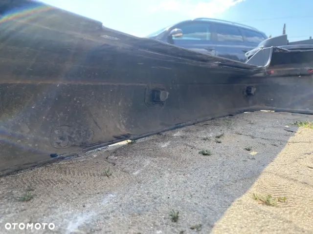 ZDERZAK TYŁ KOMPLETNY VOLKSWAGEN VW T6 - 11