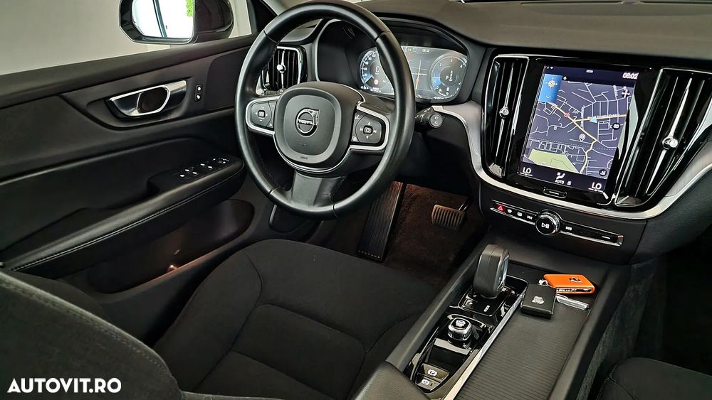 Volvo V60 B4 D Geartronic Momentum Pro - 2