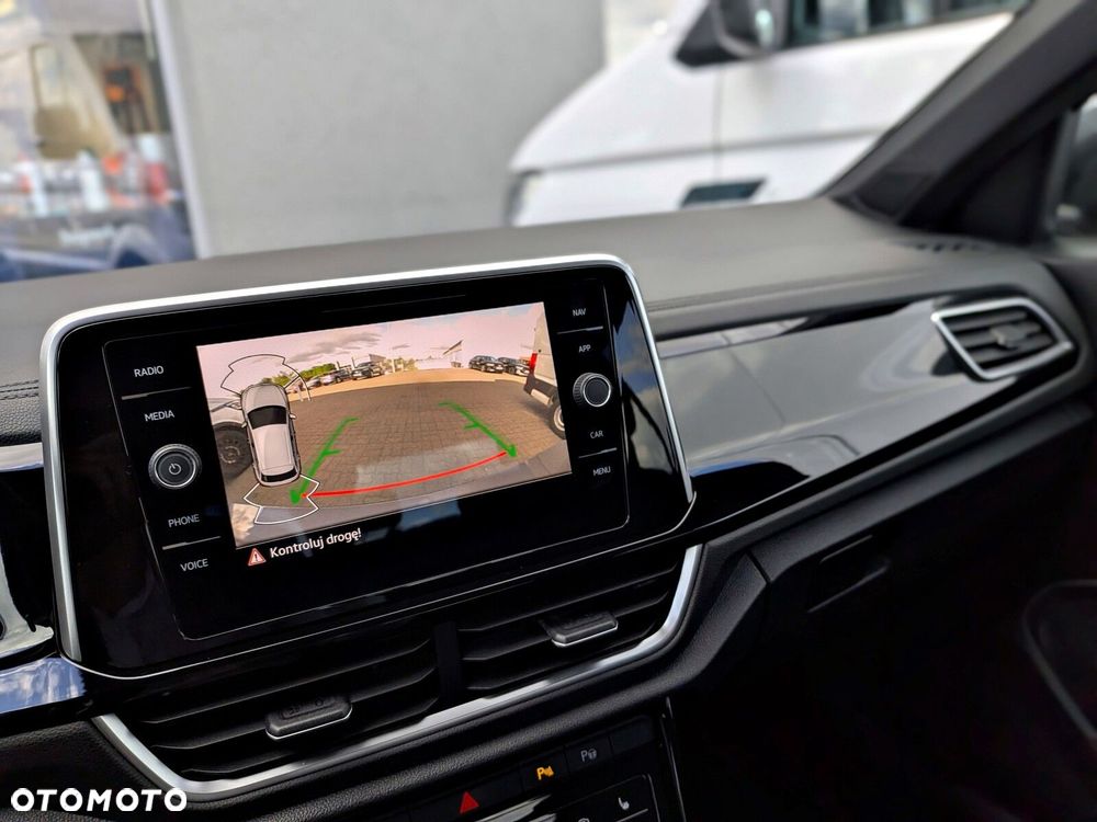 Volkswagen T-Roc 1.5 TSI R-Line DSG - 26