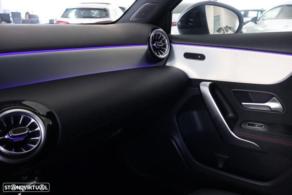 Mercedes-Benz A 250 e - 31