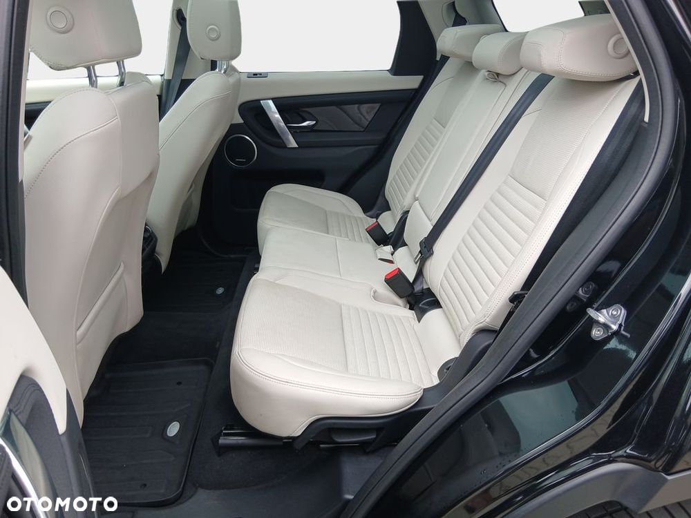 Land Rover Discovery Sport 2.0 P200 mHEV SE - 14