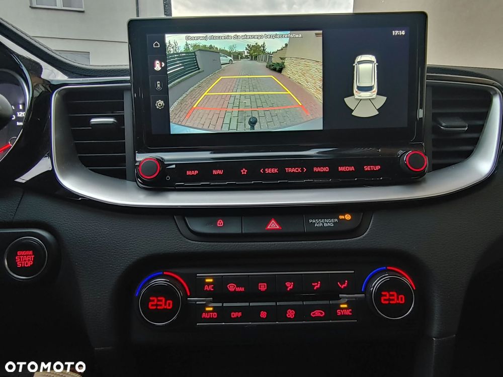 Kia Ceed - 22