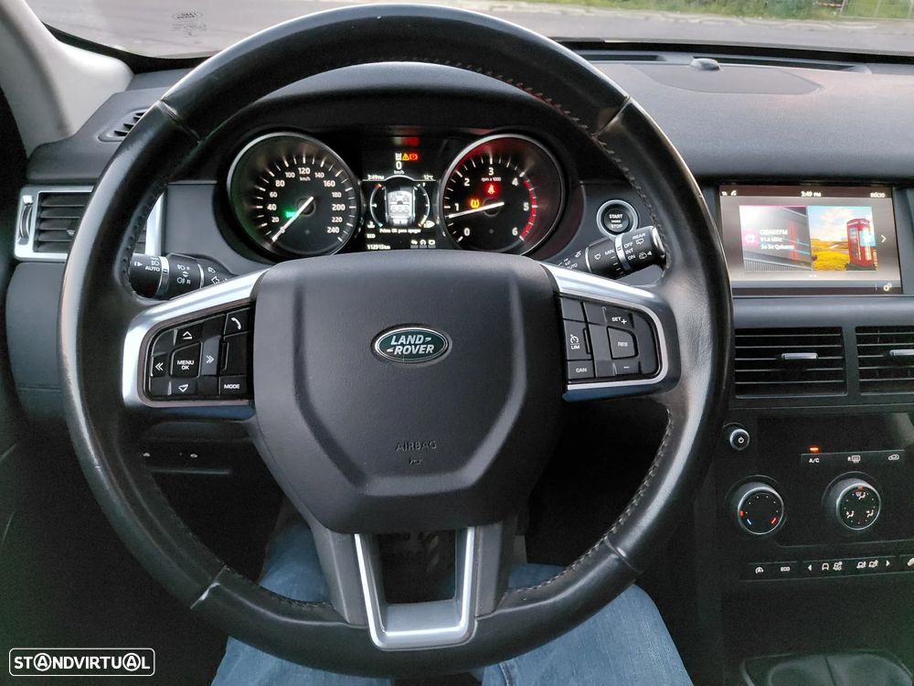 Land Rover Discovery Sport 2.0 TD4 HSE - 24