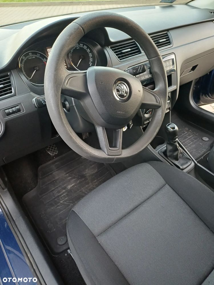 Skoda RAPID 1.0 TSI Active - 9