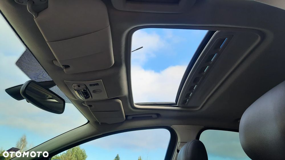 Ford Mondeo 2.5 Titanium S - 8