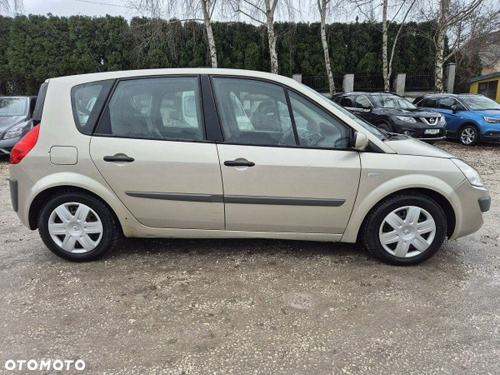 Renault Scenic - 10