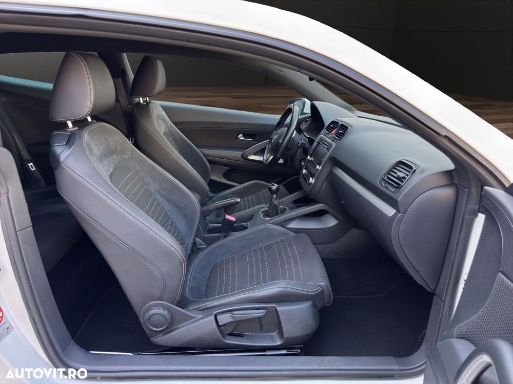 Volkswagen Scirocco 1.4 TSI - 12