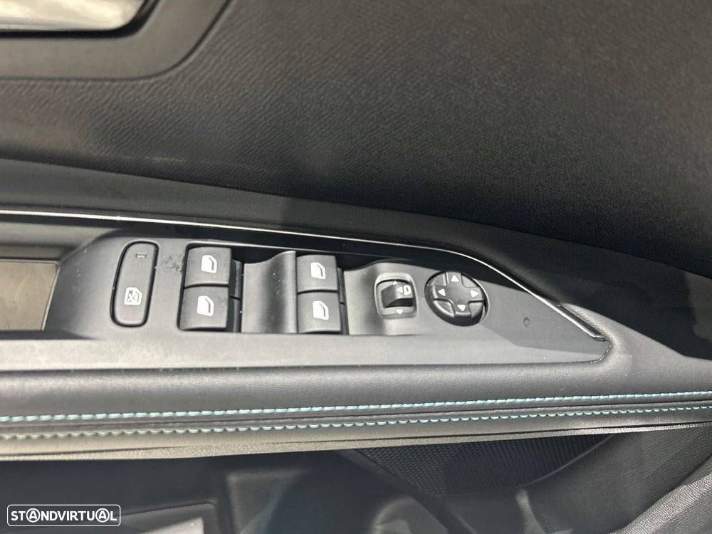 Peugeot 5008 1.5 BlueHDi Allure Pack EAT8 - 22