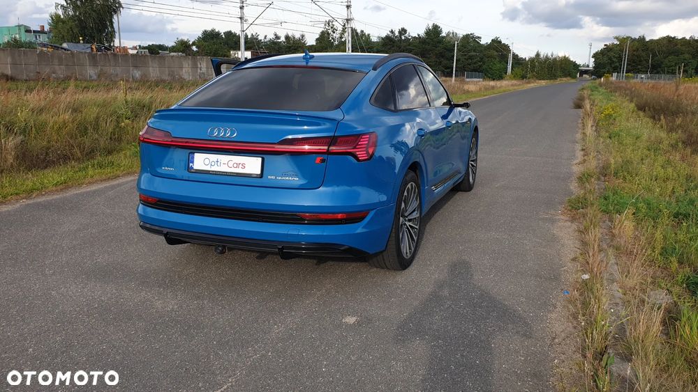 Audi e-tron 55 quattro S line - 31