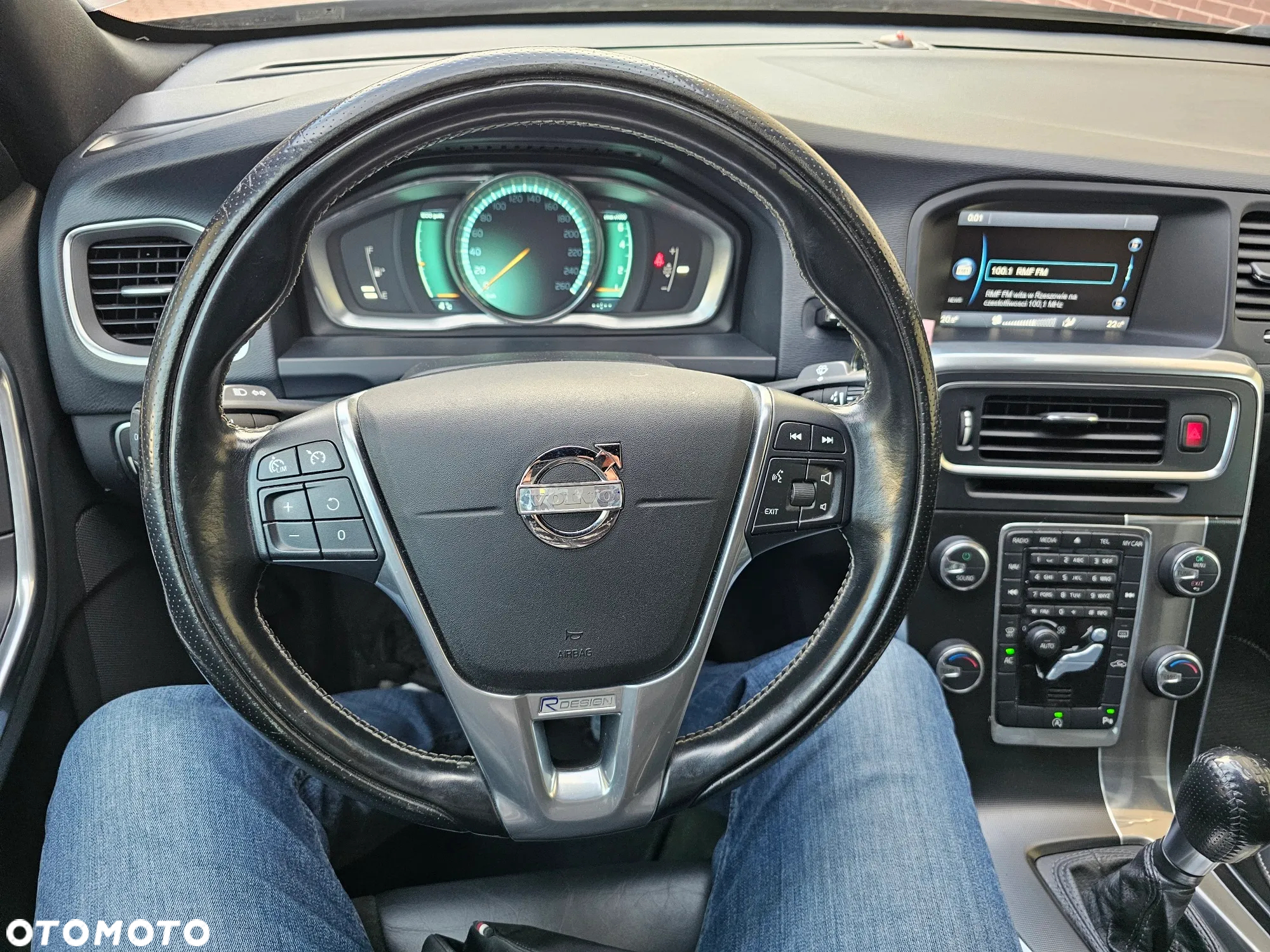 Volvo S60 T3 R-Design Summum - 33