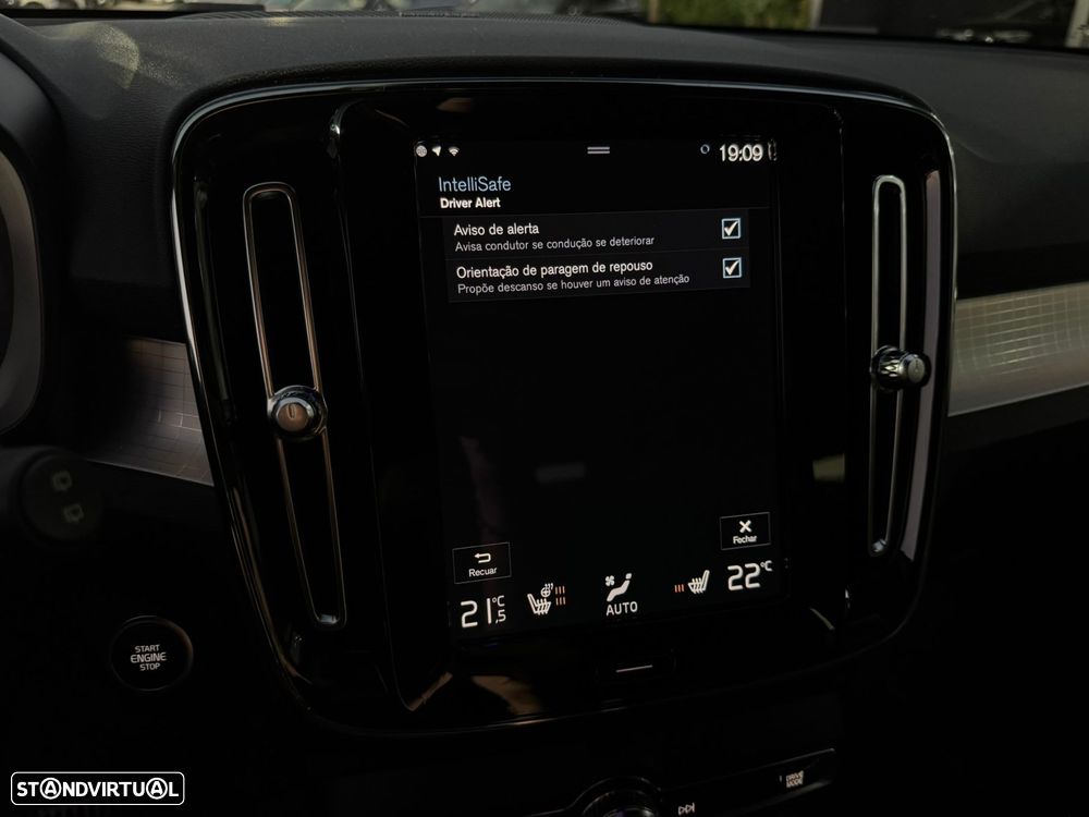 Volvo XC 40 1.5 T4 PHEV Plus Dark - 48