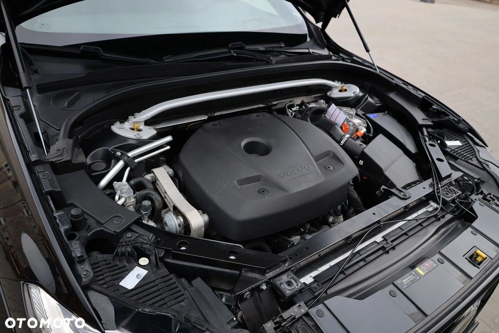Volvo XC 60 T8 AWD Polestar Engineered - 33