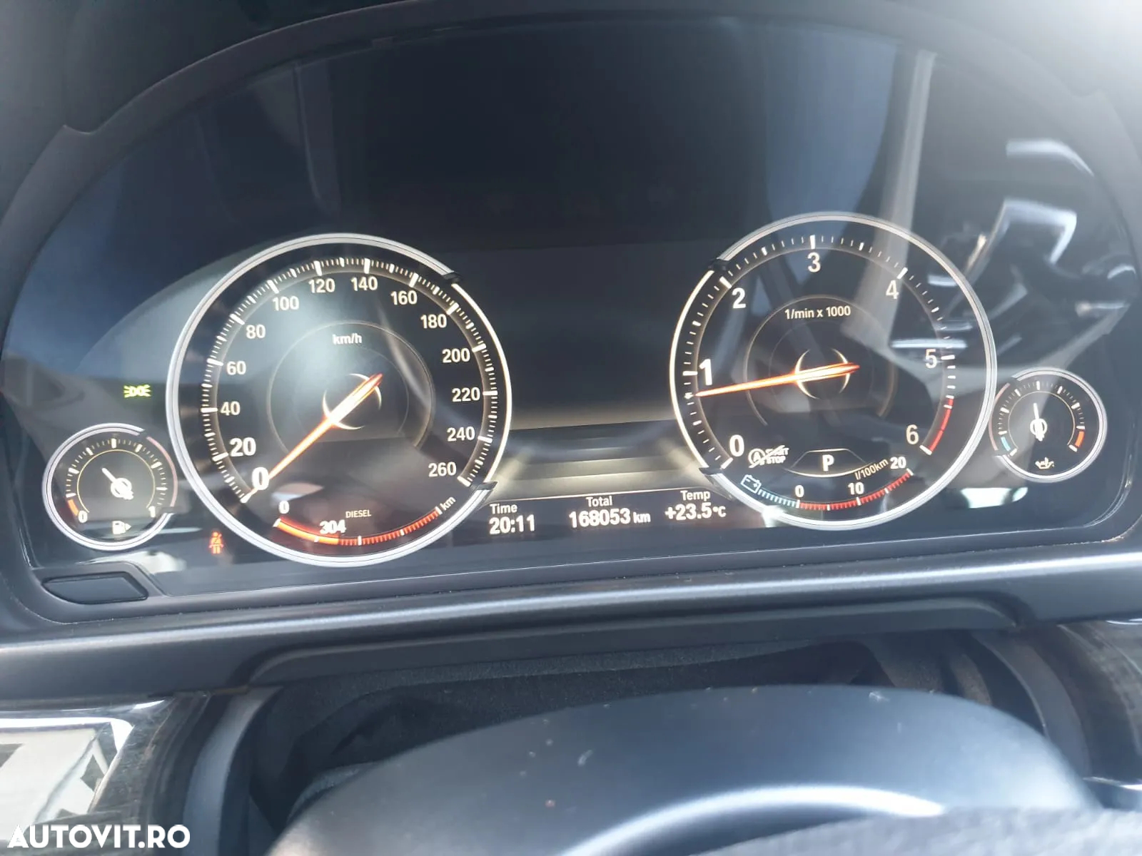 BMW Seria 5 525d xDrive AT - 35