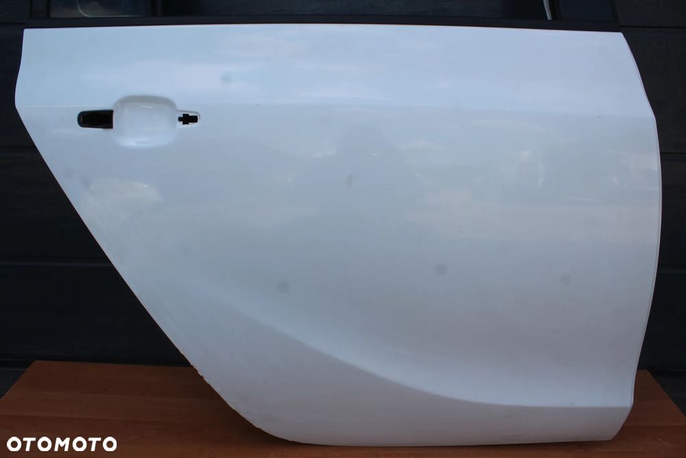 DRZWI PRAWY TYŁ TYLNE PRAWE OPEL ZAFIRA C 40R - 5