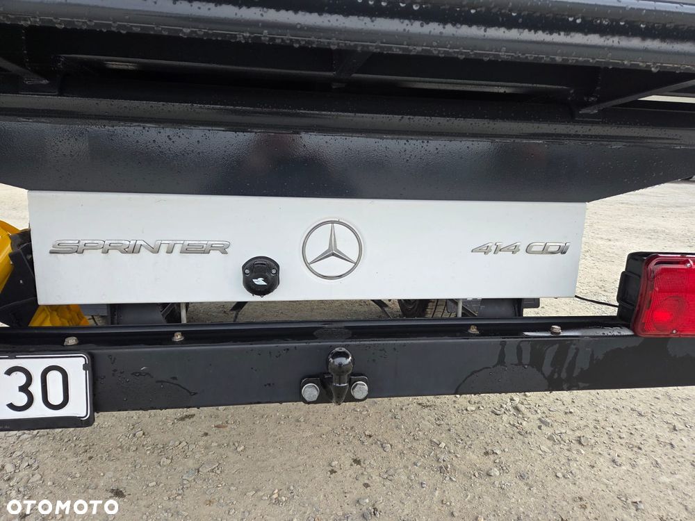 Mercedes-Benz 414 - 14
