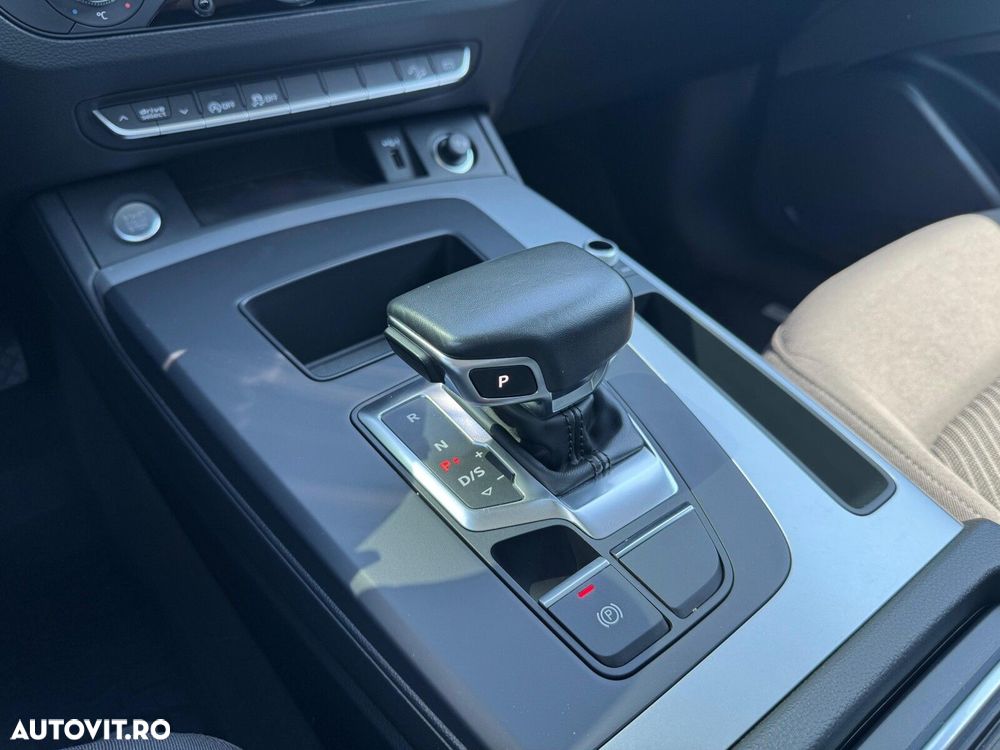 Audi Q5 40 TDI quattro S tronic MHEV Basic - 11