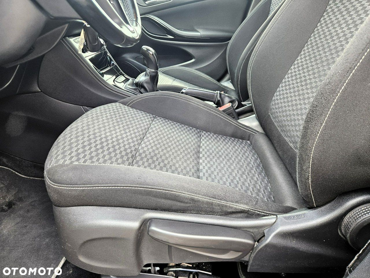 Opel Astra 1.4 Turbo Dynamic - 20