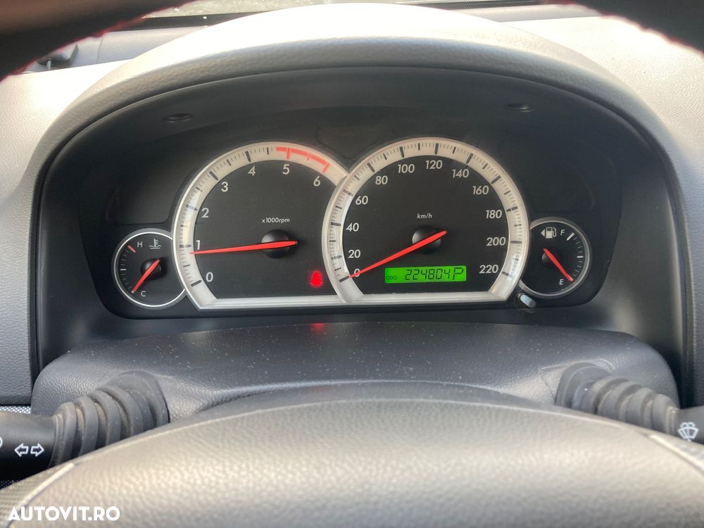 Chevrolet Captiva 2.0 4WD 7 Sitzer Automatik LT Exclusive - 10