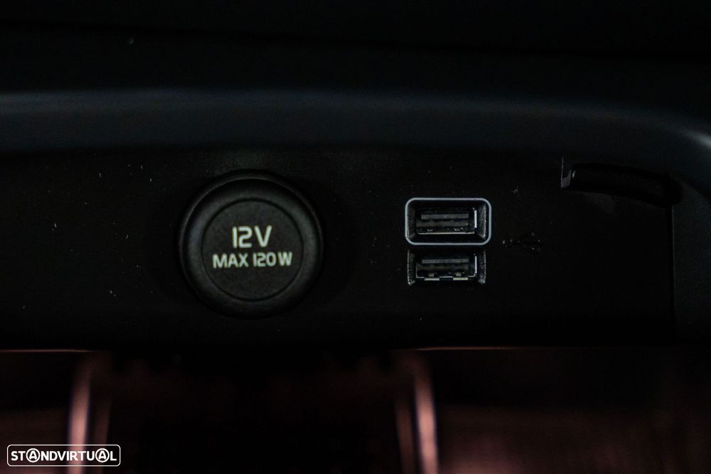Volvo XC 40 1.5 T5 PHEV Momentum - 29