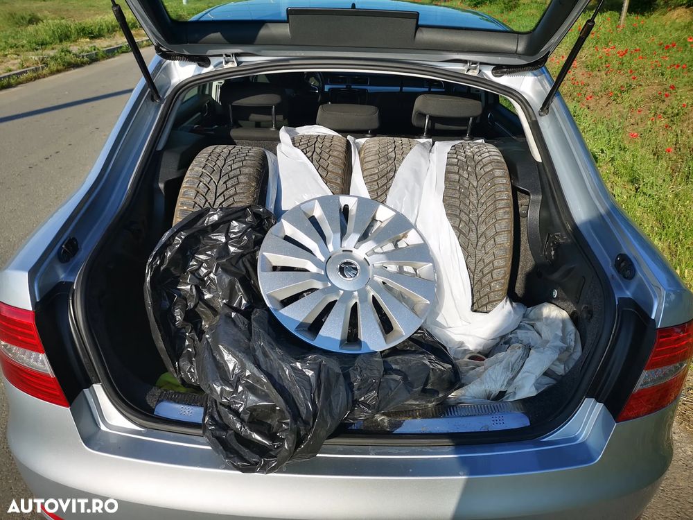Skoda Superb 2.0 TDI Ambition - 4
