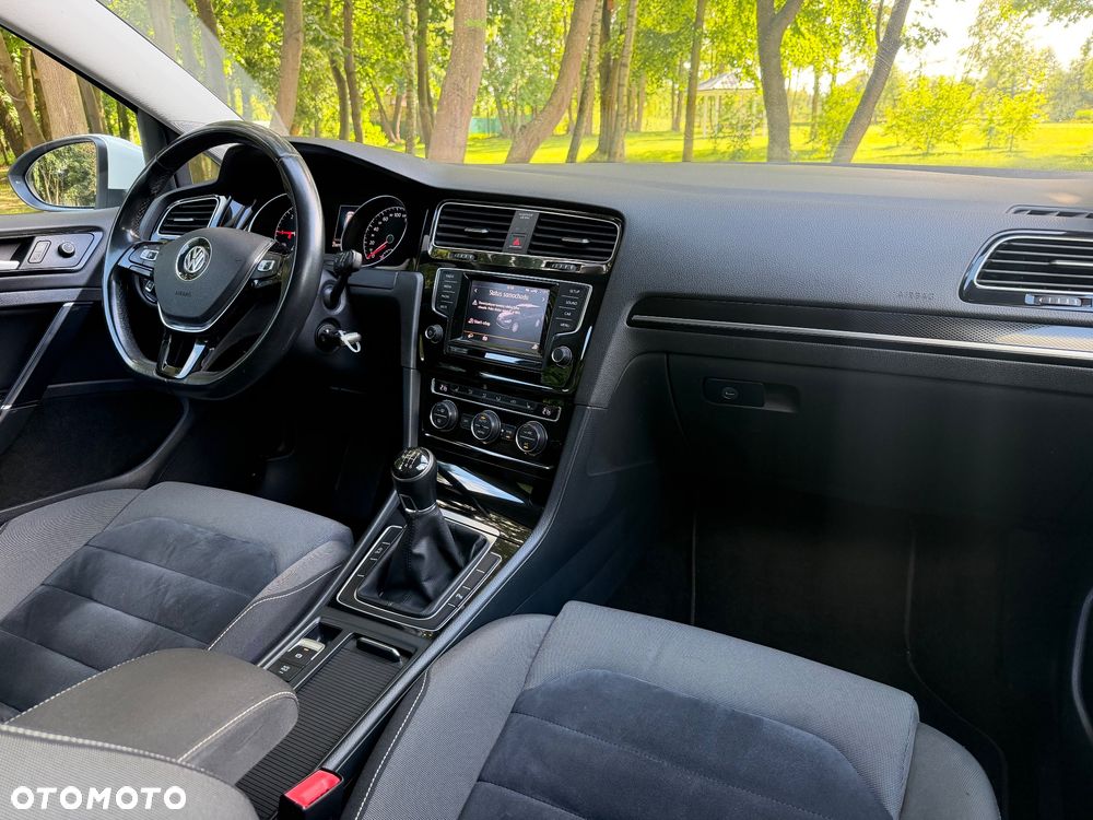 Volkswagen Golf Variant 2.0 TDI (BlueMotion Technology) Highline - 15