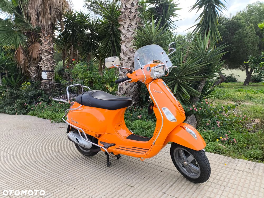 Piaggio Vespa - 10