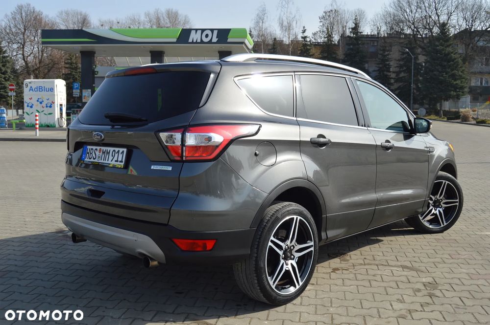 Ford Kuga 1.5 EcoBoost 2x4 Titanium - 23