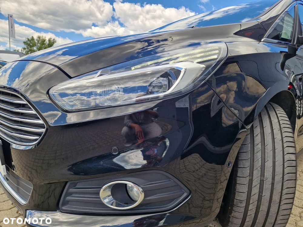 Ford S-Max 2.0 TDCi 4WD Titanium PowerShift - 15