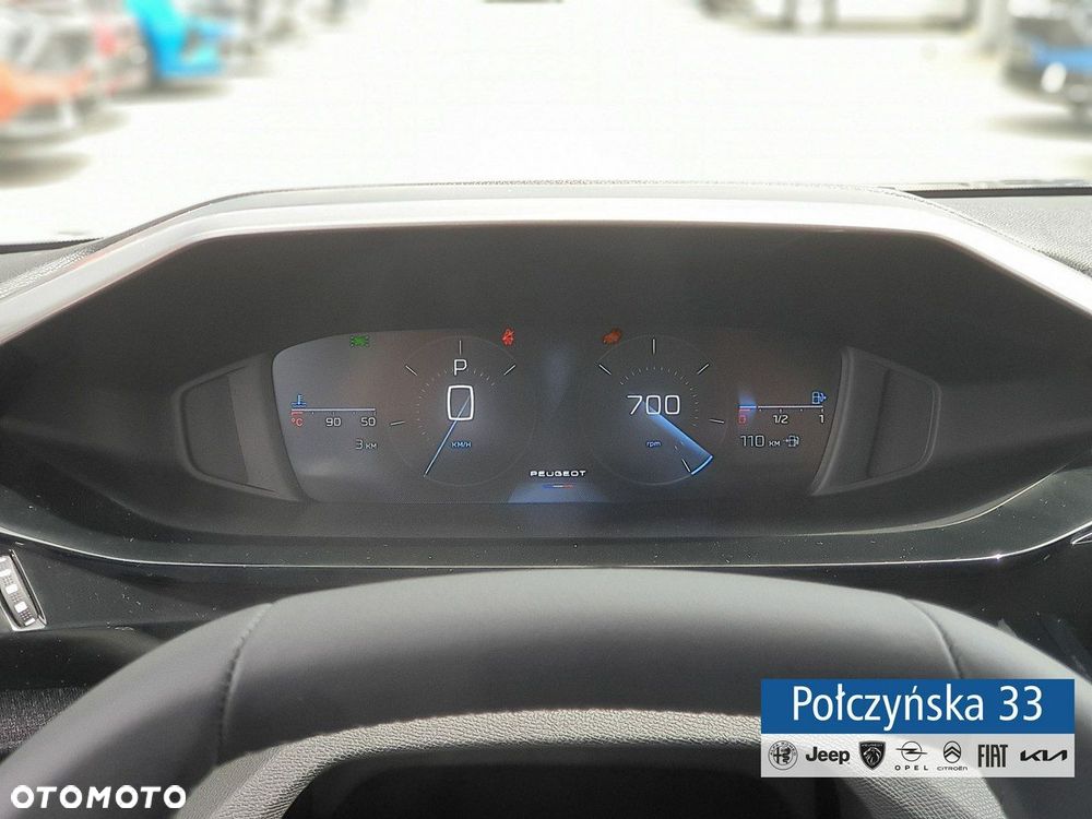 Peugeot 408 - 11