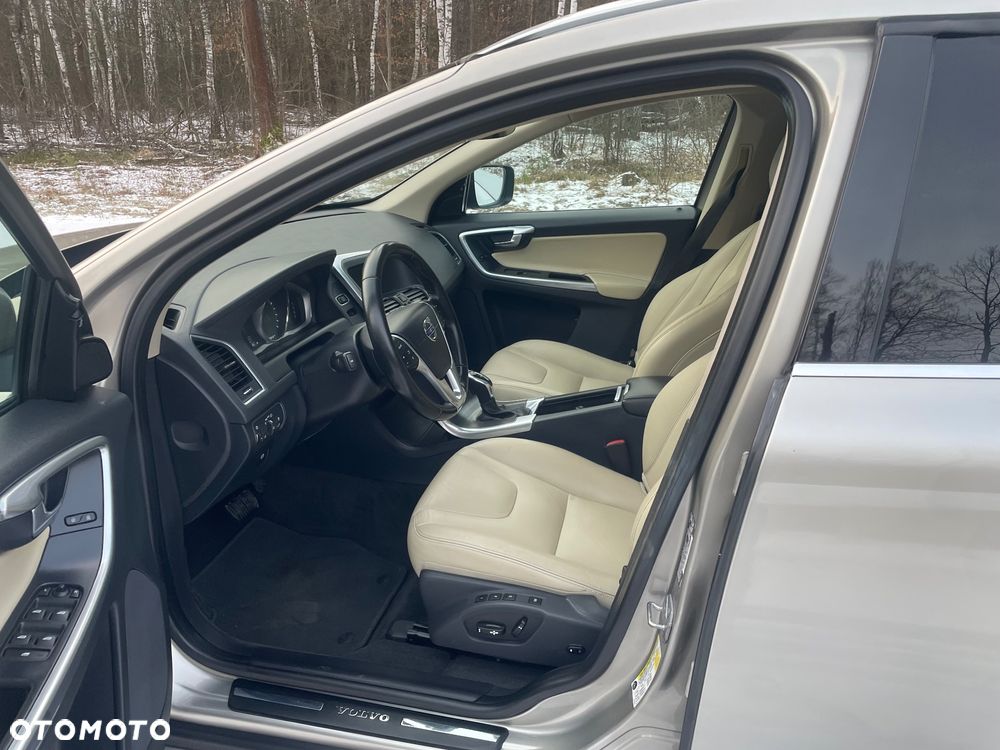 Volvo XC 60 T6 AWD Kinetic - 13