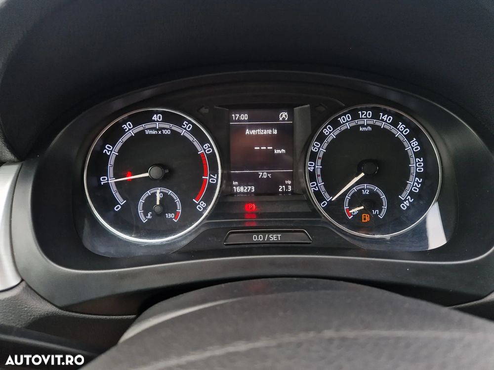 Skoda RAPID 1.0 TSI Active - 24