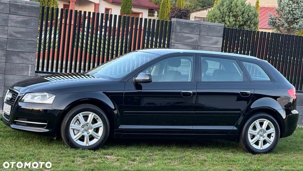 Audi A3 Sportback 2.0 TDI DPF S line Sportpaket - 8