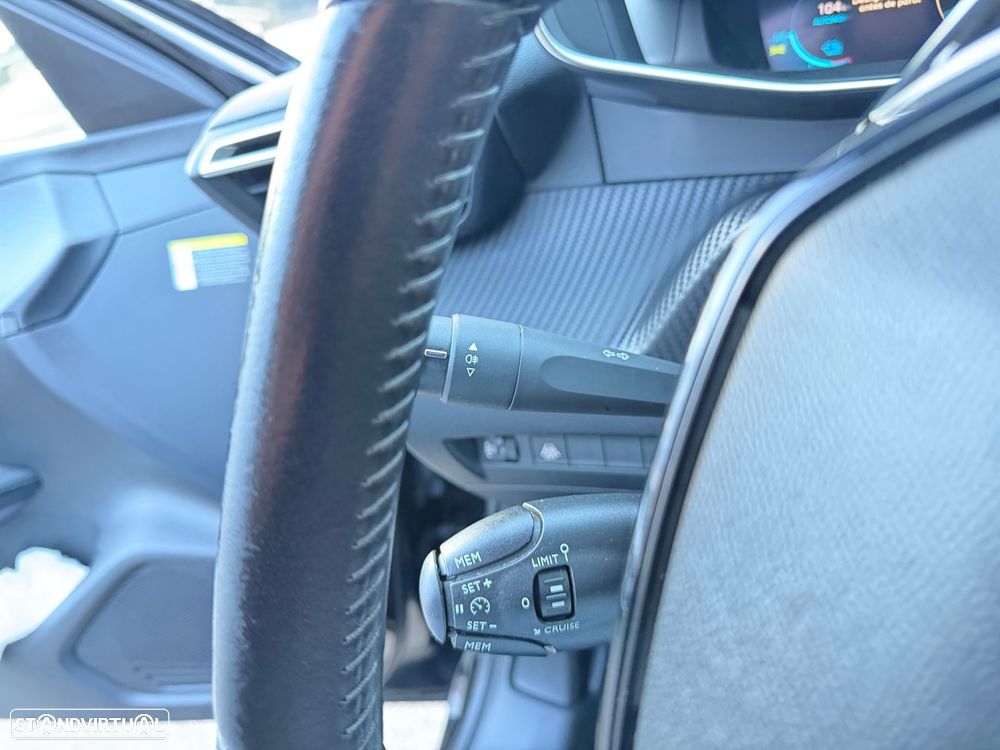 Peugeot e-208 50 kWh Allure Pack - 16