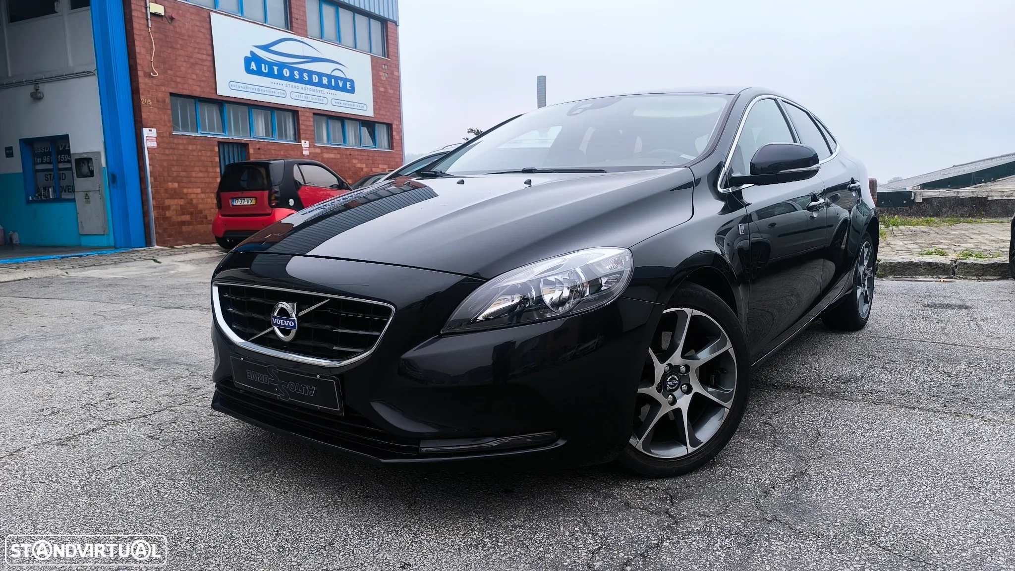 Volvo V40 1.6 D2 VOR Powershift - 11