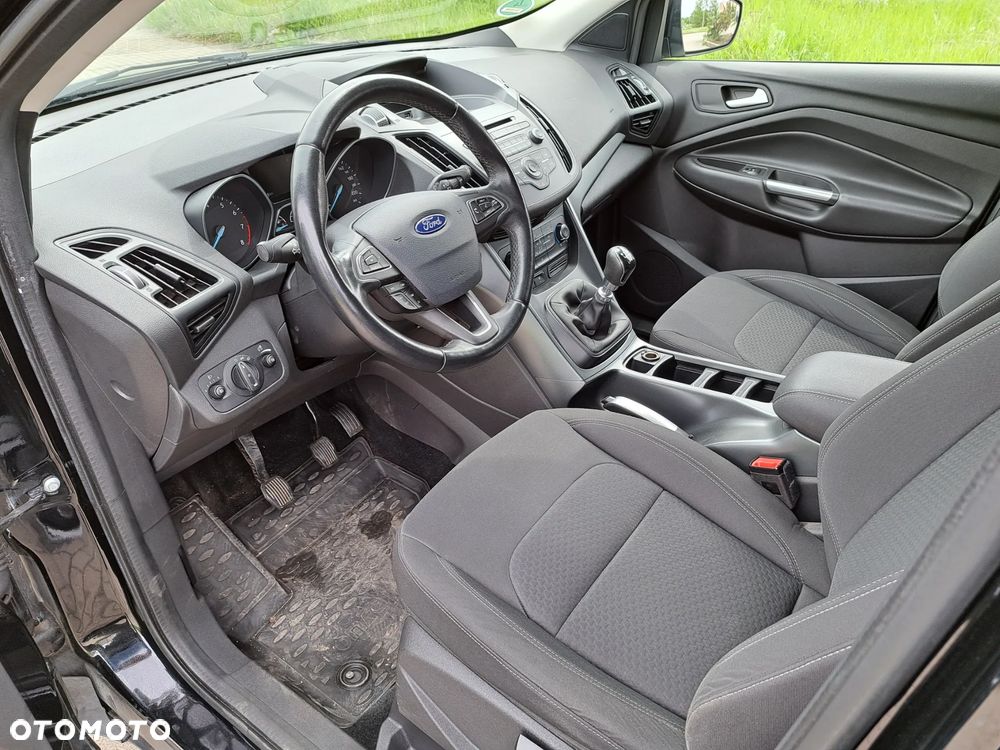 Ford Kuga - 13