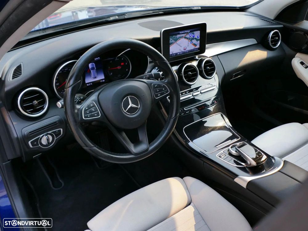 Mercedes-Benz C 300 h Avantgarde+ - 25