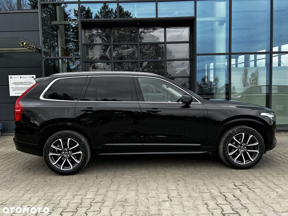 Volvo XC 90 - 9