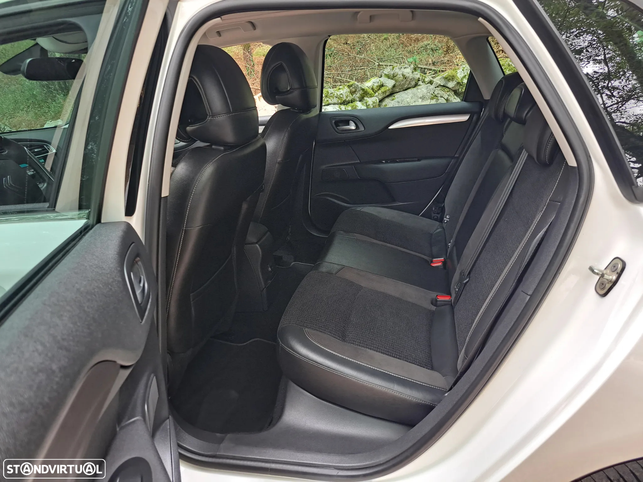 Citroën C4 1.2 PureTech Feel Edition - 24