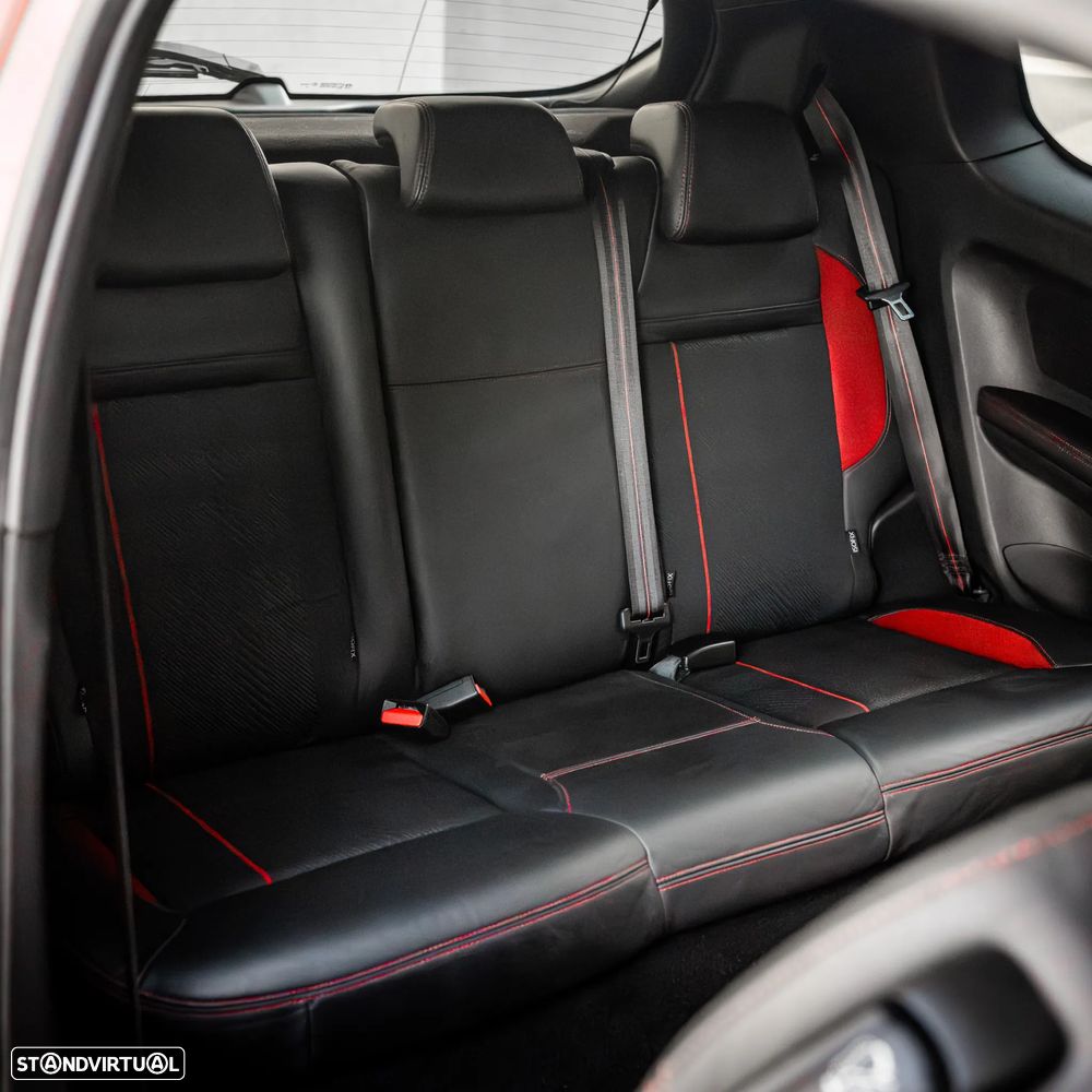 Peugeot 208 GTI 200 THP - 10