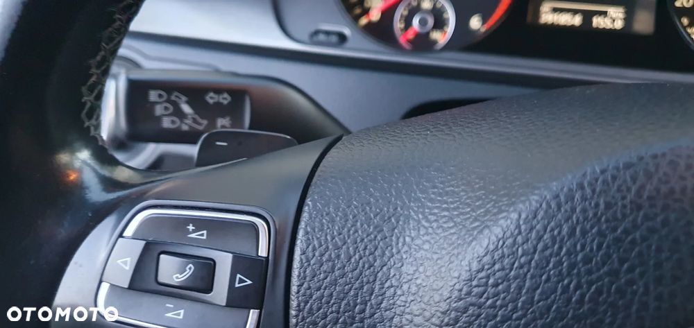 Volkswagen Passat 2.0 TDI Comfortline Optimum DSG - 24