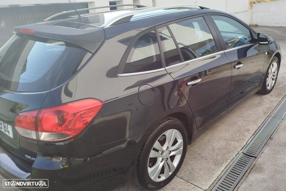 Chevrolet Cruze SW 1.7 VCDi LTZ - 6