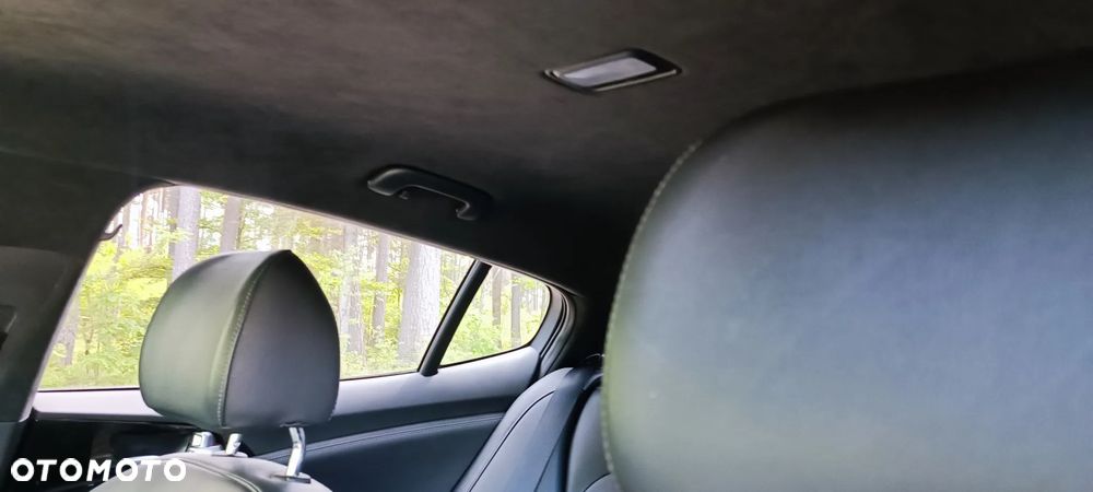 Kia Stinger 2.0 T-GDI XL - 20