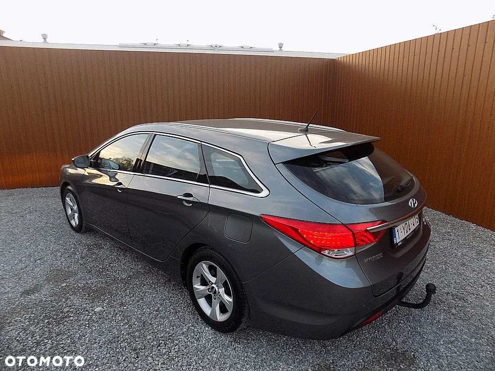 Hyundai i40 1.7 CRDi Comfort + - 4