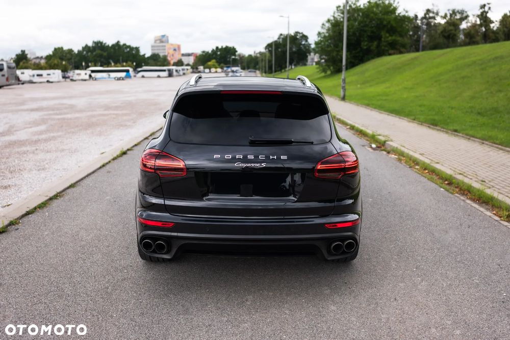 Porsche Cayenne S - 5